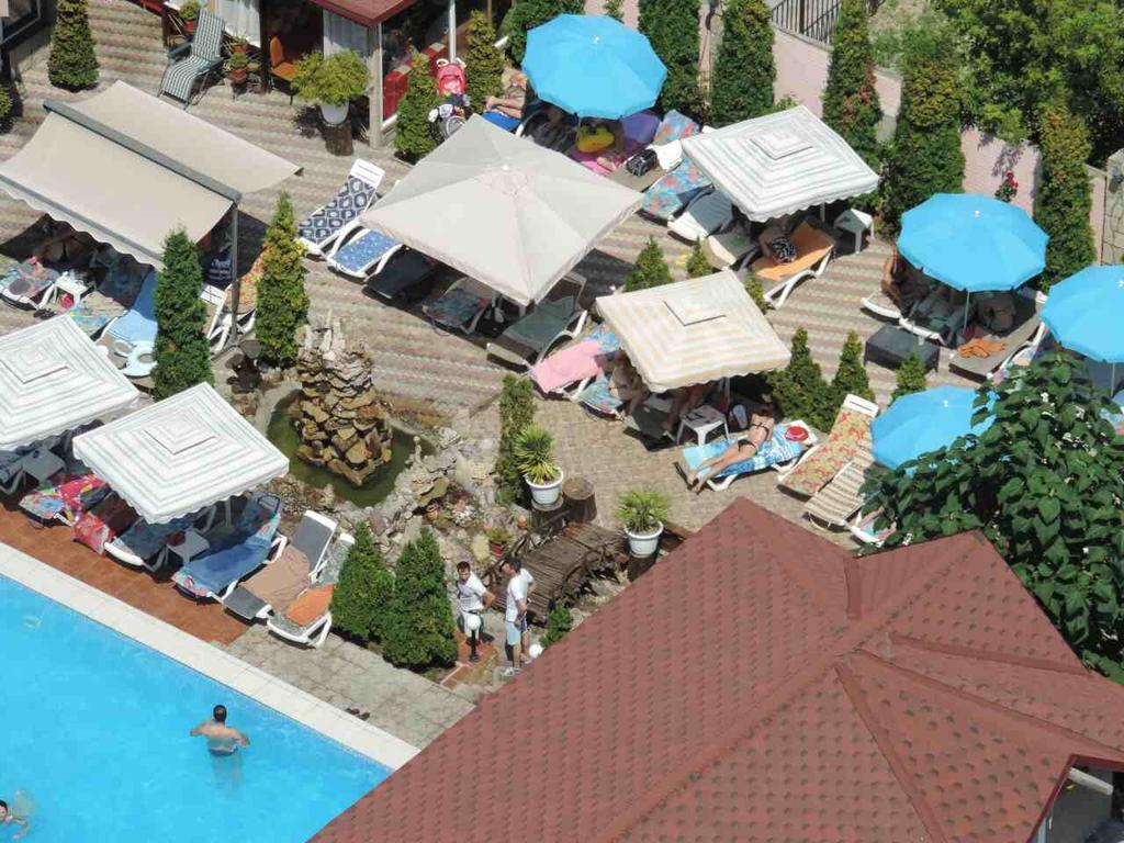 Hotel Kalyan & Spa Chisináu Exterior foto